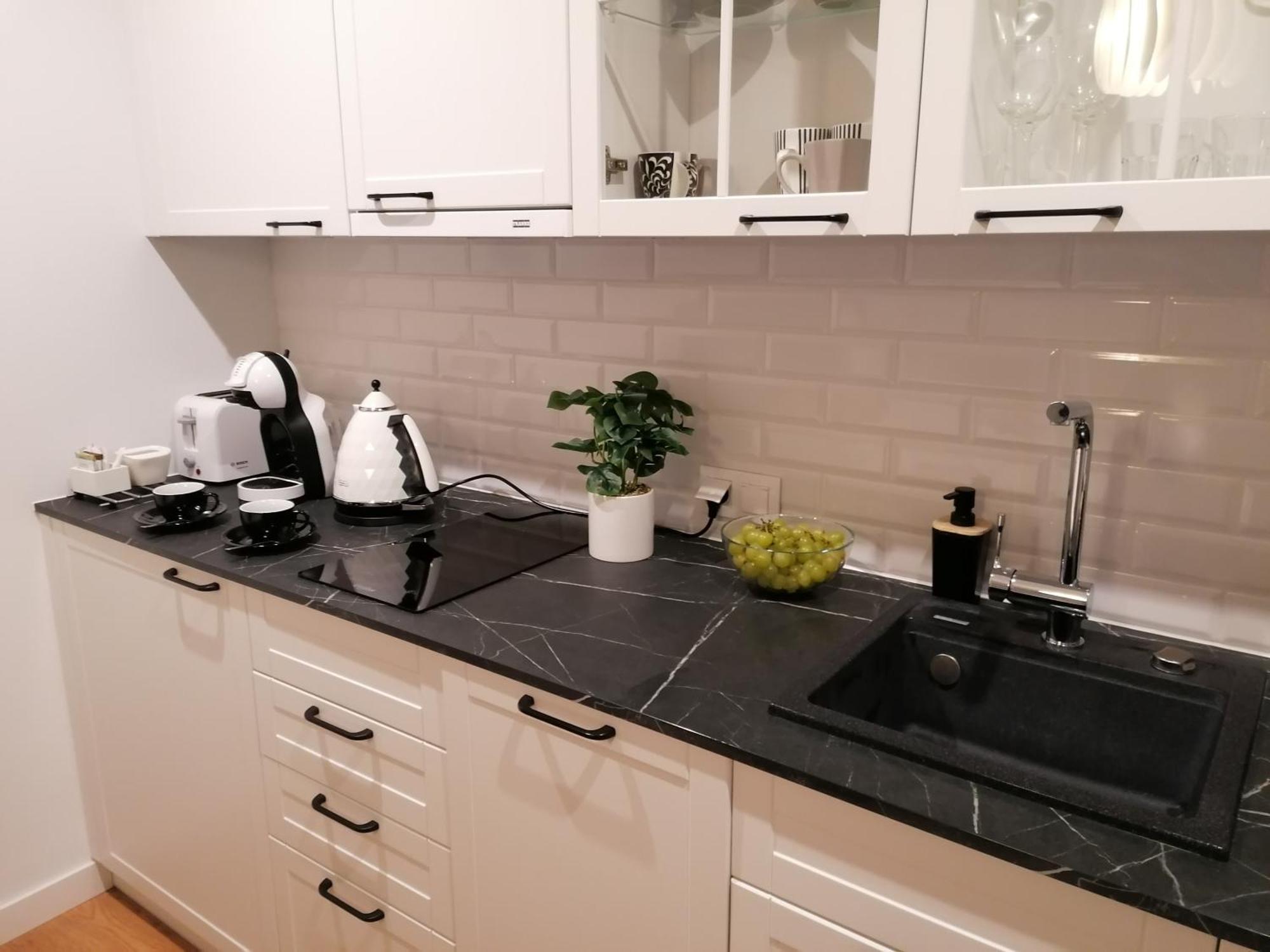 Pinea Apartament Z Widokiem Na Morze Z Basenem I Spa Przy Plazy ポビエロボ エクステリア 写真