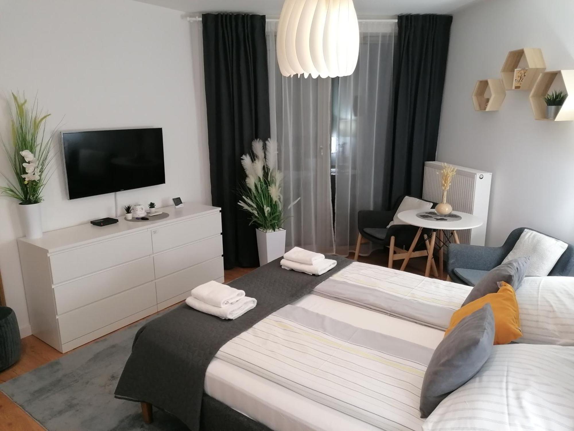 Pinea Apartament Z Widokiem Na Morze Z Basenem I Spa Przy Plazy ポビエロボ エクステリア 写真