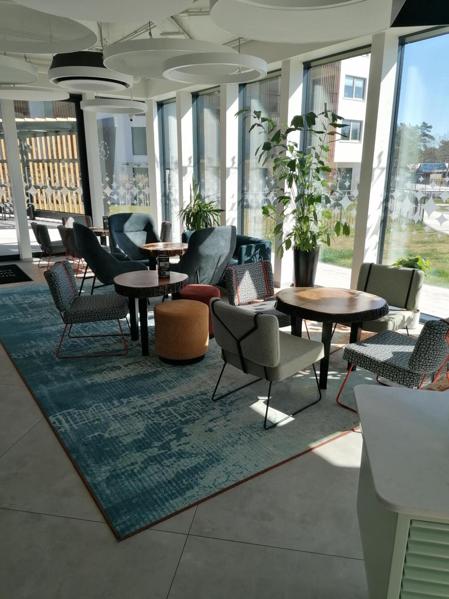 Pinea Apartament Z Widokiem Na Morze Z Basenem I Spa Przy Plazy ポビエロボ エクステリア 写真